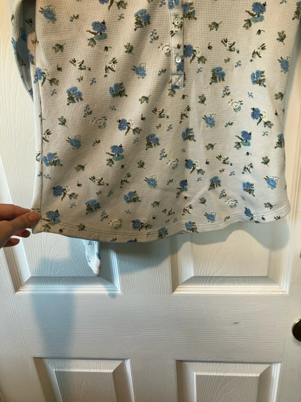 Lucky brand small waffle weave thermal blue white floral top cottagecore